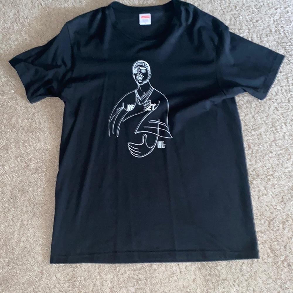 Supreme t shirt